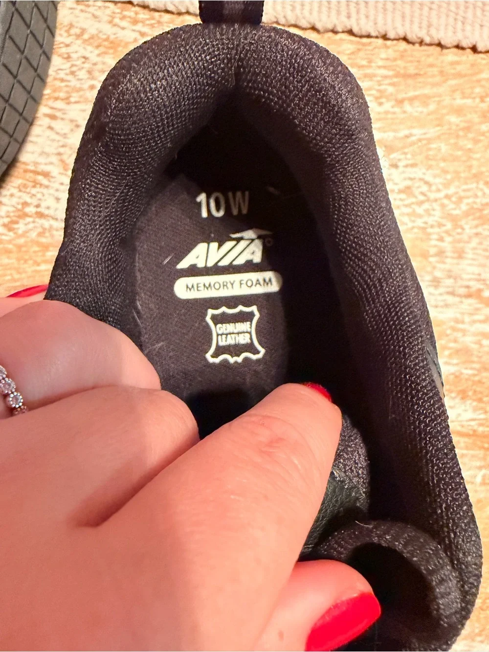 Avia lightweight athletic